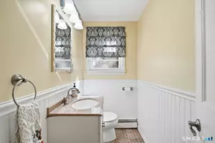 17 Douglas Dr, Enfield, CT 06082 - Photo 7