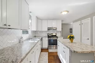 17 Douglas Dr, Enfield, CT 06082 - Photo 5