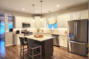 137 Mulholland Wy, North Haven, CT 06473 - Photo 11