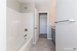 137 Mulholland Wy, North Haven, CT 06473 - Photo 27