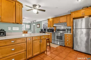 106 Hawley Ave, Milford, CT 06460 - Photo 9