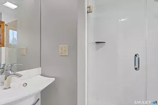 31 Woodlawn Ave, Madison, CT 06443 - Photo 17