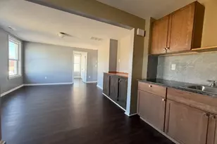 26 Clarence St, Bridgeport, CT 06608 - Photo 3