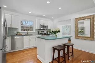 175 Winnepoge Dr, Fairfield, CT 06825 - Photo 5