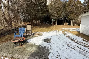 2 Harbor View Ave, Waterford, CT 06385 - Photo 37