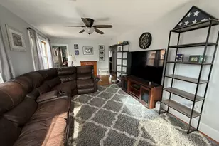 2 Harbor View Ave, Waterford, CT 06385 - Photo 9