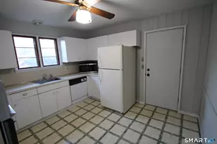 156 Blakeman Pl, Stratford, CT 06615 - Photo 29