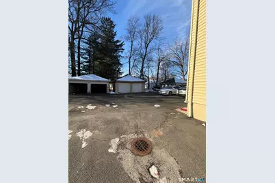 9 Bretton Road #2, West Hartford, CT 06119 - Photo 17