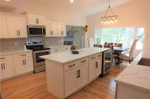 1025 Willard Rd, Orange, CT 06477 - Photo 5