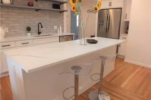 1025 Willard Rd, Orange, CT 06477 - Photo 7