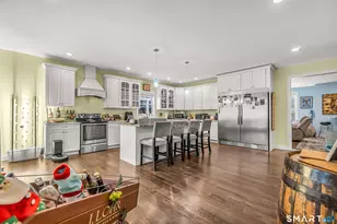 24 Anderson Ave, Milford, CT 06460 - Photo 7