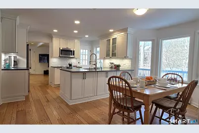 10 Heritage Lane, Stamford, CT 06903 - Photo 7