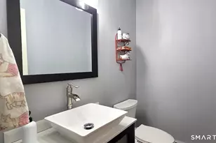 10 Heritage Ln, Stamford, CT 06903 - Photo 13