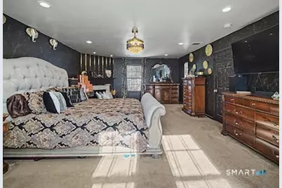 207 Ridgefield Avenue, Waterbury, CT 06705 - Photo 23