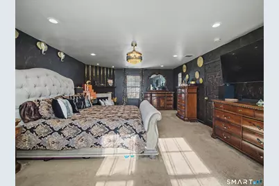 207 Ridgefield Avenue, Waterbury, CT 06705 - Photo 13