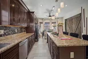 207 Ridgefield Ave, Waterbury, CT 06705 - Photo 9