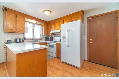 186 Kensington Avenue, New Britain, CT 06051 - Photo 5