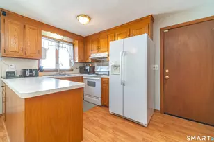 186 Kensington Ave, New Britain, CT 06051 - Photo 5