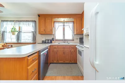 186 Kensington Avenue, New Britain, CT 06051 - Photo 7