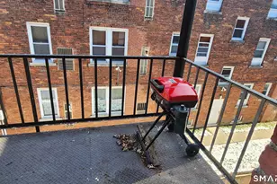 18 Townley St, Hartford, CT 06105 - Photo 9