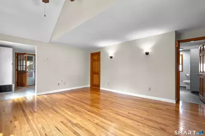 19 Jackson Street, Ansonia, CT 06401 - Photo 5