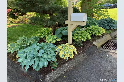 220 Hilltop Circle, Trumbull, CT 06611 - Photo 23