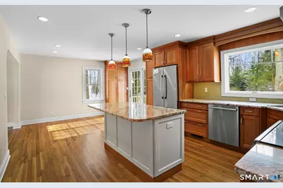 220 Hilltop Circle, Trumbull, CT 06611 - Photo 9