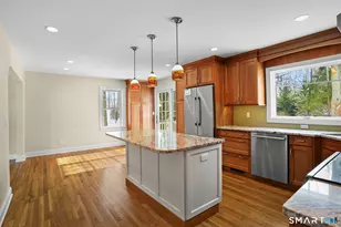 220 Hilltop Cir, Trumbull, CT 06611 - Photo 9