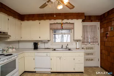 41 Longfellow Road, Shelton, CT 06484 - Photo 13