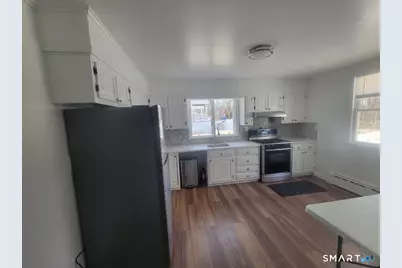 320 Olivia Street, Derby, CT 06418 - Photo 5