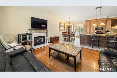 1020 Shepard Avenue, Hamden, CT 06514 - Photo 15