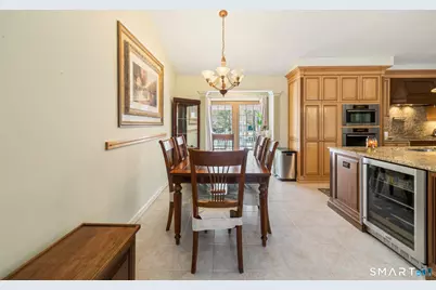 1020 Shepard Avenue, Hamden, CT 06514 - Photo 9