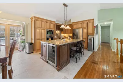 1020 Shepard Avenue, Hamden, CT 06514 - Photo 7