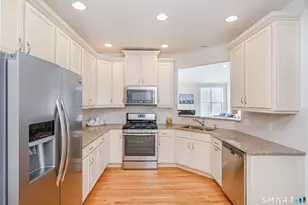 23 Woods Ln, Newtown, CT 06470 - Photo 9