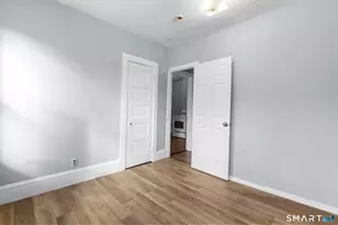 10 Warner St, Hartford, CT 06114 - Photo 31