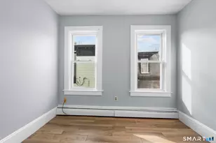 10 Warner St, Hartford, CT 06114 - Photo 29