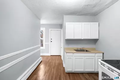 10 Warner Street, Hartford, CT 06114 - Photo 19