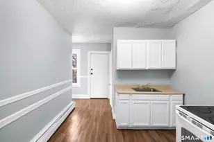 10 Warner St, Hartford, CT 06114 - Photo 19