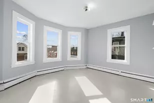 10 Warner St, Hartford, CT 06114 - Photo 15