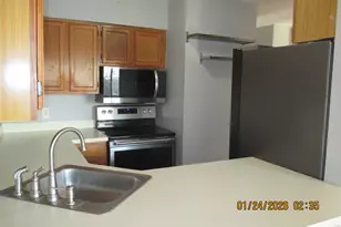 219 S Broad St, Meriden, CT 06450 - Photo 5