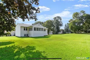 26 Farrel Dr, Ansonia, CT 06401 - Photo 5