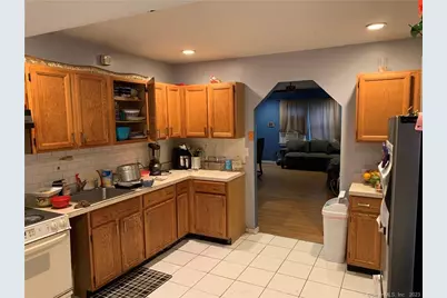 15 Spring Hill Avenue, Norwalk, CT 06850 - Photo 7