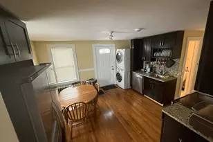 75 Birdsey Ave, Middletown, CT 06457 - Photo 9