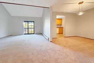 23 Amato Dr, South Windsor, CT 06074 - Photo 9