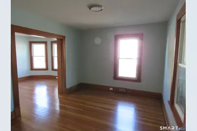 15 Hartford Avenue, Enfield, CT 06082 - Photo 5