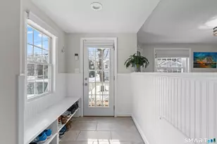 30 Sandhurst Dr, West Hartford, CT 06107 - Photo 11