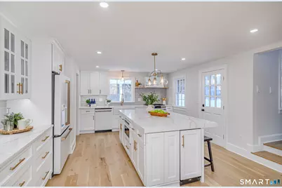 25 Taunton Lane, Newtown, CT 06470 - Photo 9