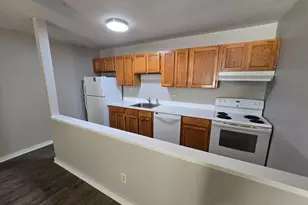 201 College St, Middletown, CT 06457 - Photo 5