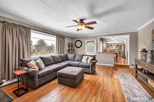 212 Old Stagecoach Rd, Meriden, CT 06450 - Photo 17