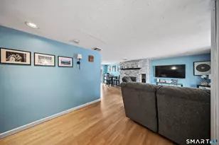 226 Clinton Hill Rd, Wolcott, CT 06716 - Photo 5